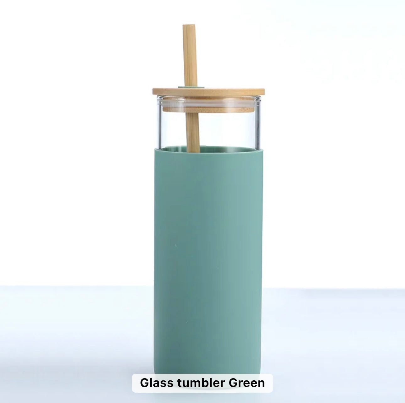 Recipiente com palhinha de bamboo