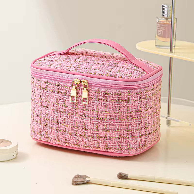 Necessaire